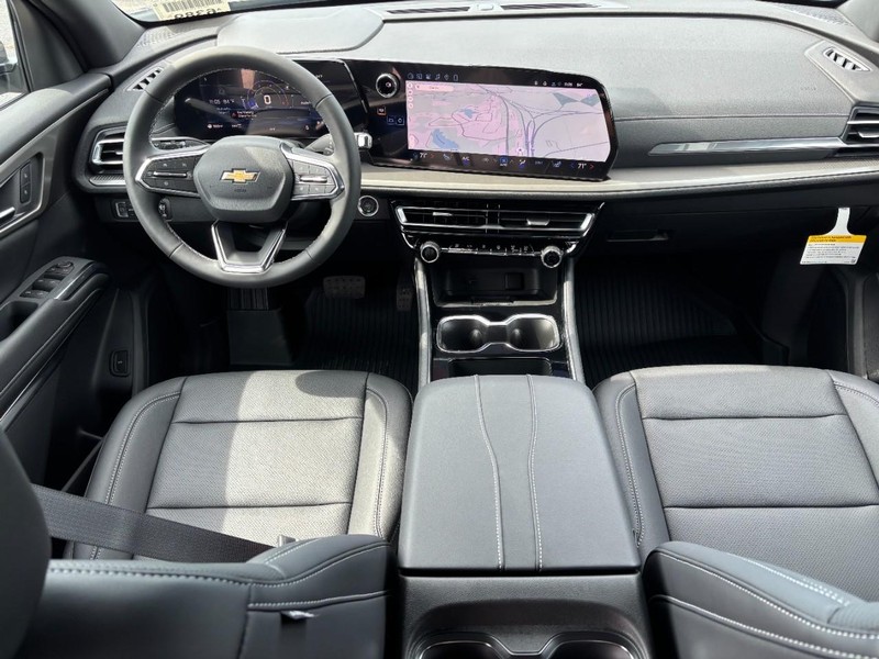 Chevrolet Traverse Vehicle Full-screen Gallery Image 7