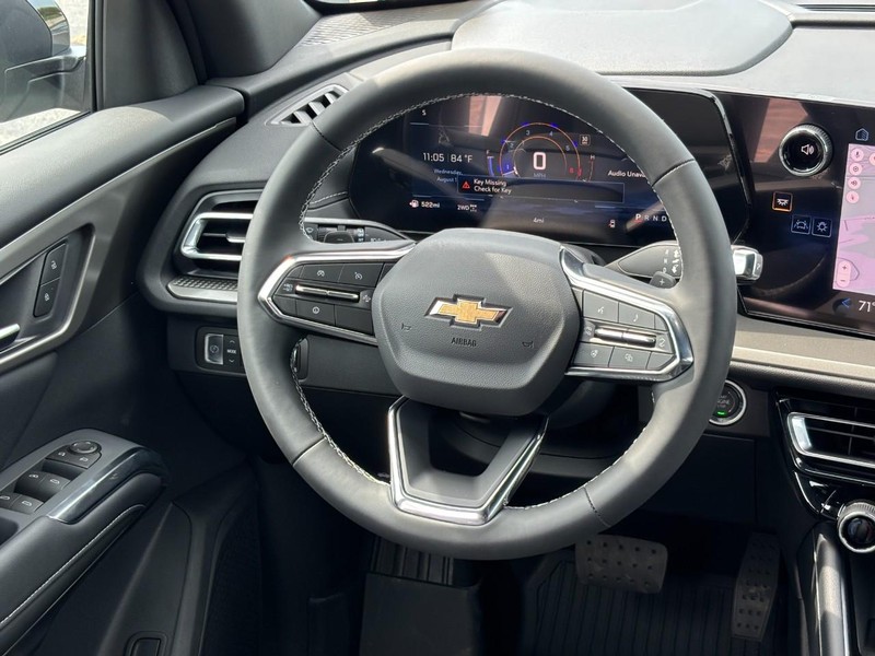Chevrolet Traverse Vehicle Full-screen Gallery Image 8