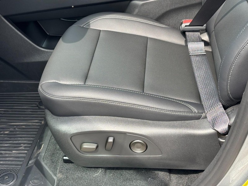 Chevrolet Traverse Vehicle Full-screen Gallery Image 11