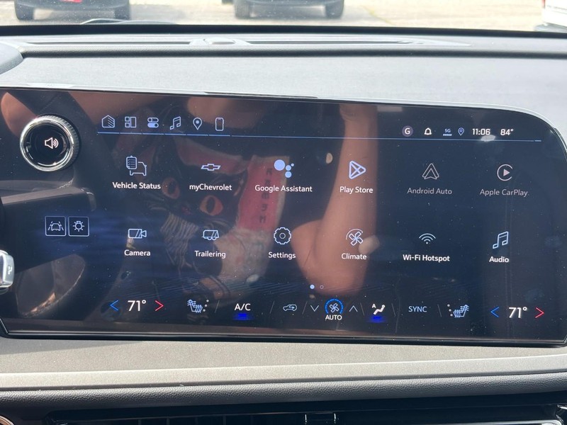 Chevrolet Traverse Vehicle Full-screen Gallery Image 16