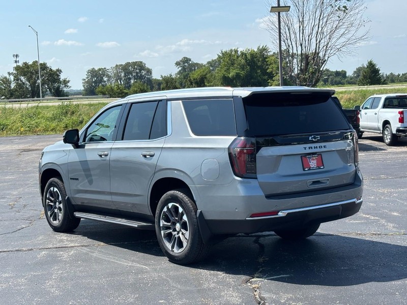 Chevrolet Tahoe Vehicle Full-screen Gallery Image 3