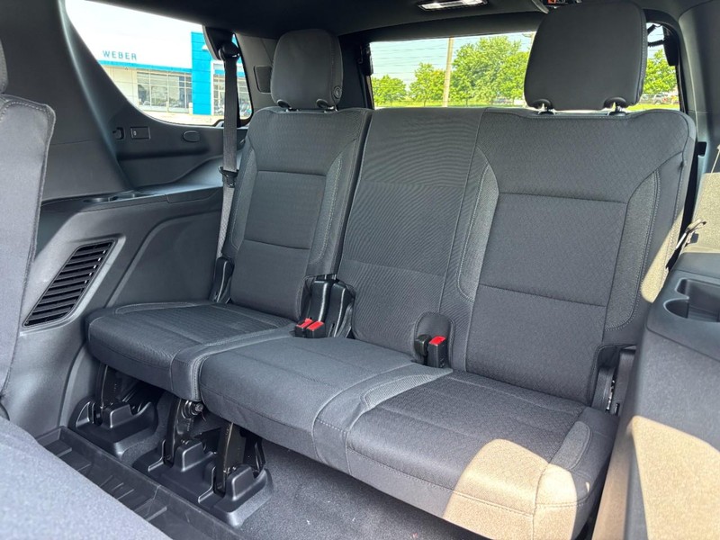 Chevrolet Tahoe Vehicle Full-screen Gallery Image 5