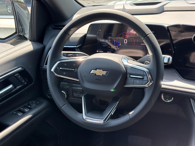 Chevrolet Tahoe Vehicle Full-screen Gallery Image 8