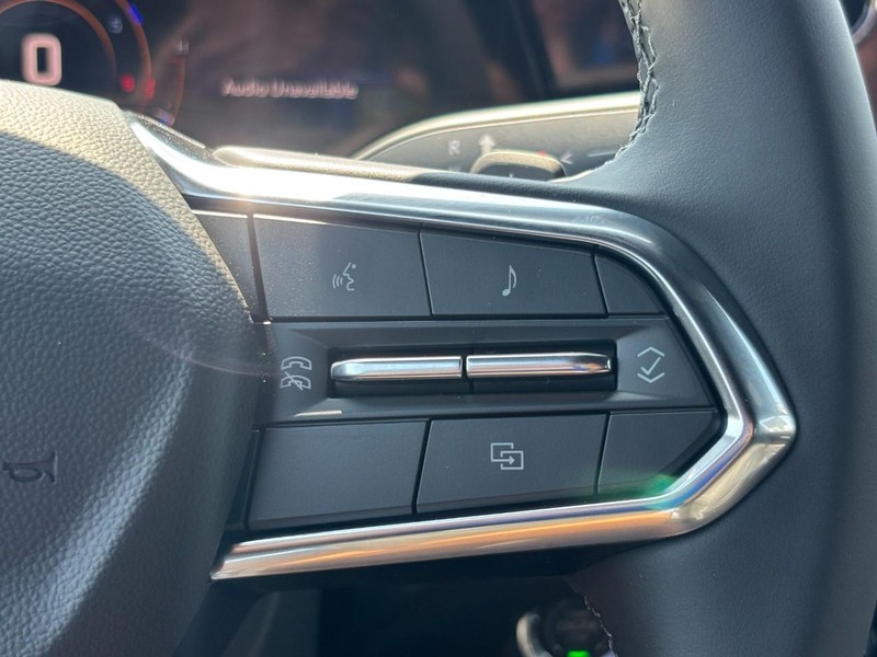 Chevrolet Tahoe Vehicle Full-screen Gallery Image 14