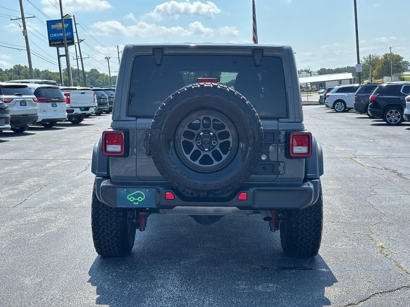 Jeep Wrangler Vehicle Full-screen Gallery Image 4
