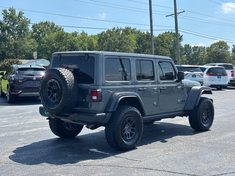 Jeep Wrangler Vehicle Full-screen Gallery Image 5