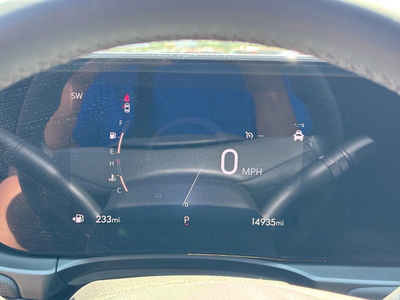 Buick Envista Vehicle Full-screen Gallery Image 19