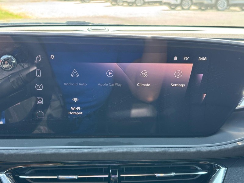 Buick Envista Vehicle Full-screen Gallery Image 20