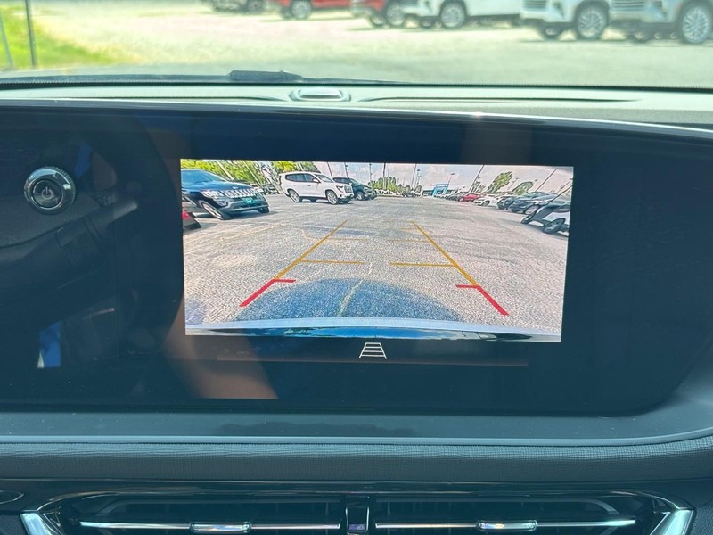 Buick Envista Vehicle Full-screen Gallery Image 21