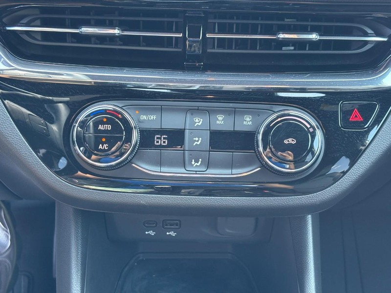 Buick Envista Vehicle Full-screen Gallery Image 22