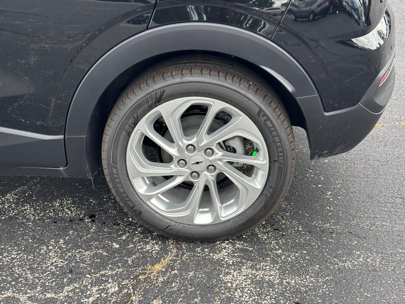 Chevrolet Bolt Vehicle Full-screen Gallery Image 4