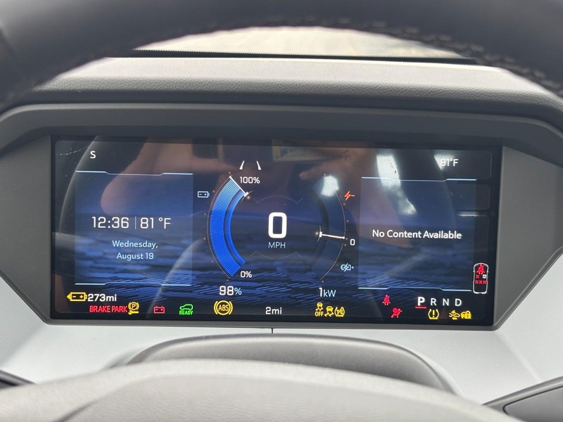 Chevrolet Bolt Vehicle Full-screen Gallery Image 14