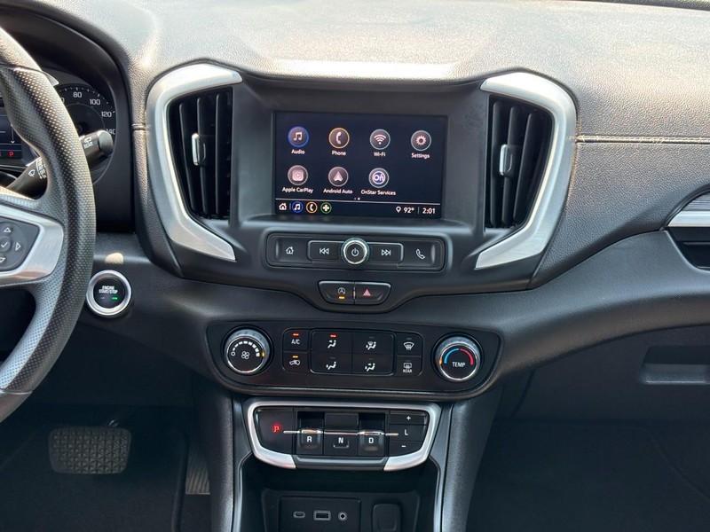 GMC Terrain Vehicle Full-screen Gallery Image 13