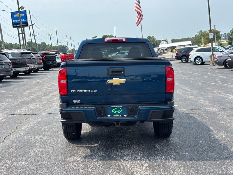 Chevrolet Colorado Vehicle Full-screen Gallery Image 03