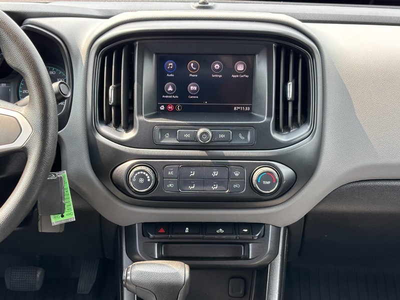 Chevrolet Colorado Vehicle Full-screen Gallery Image 12