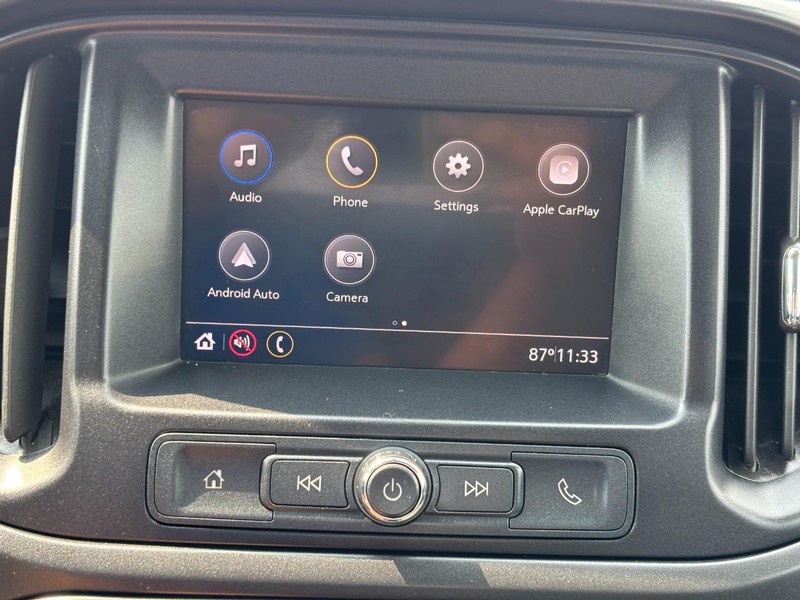 Chevrolet Colorado Vehicle Full-screen Gallery Image 18