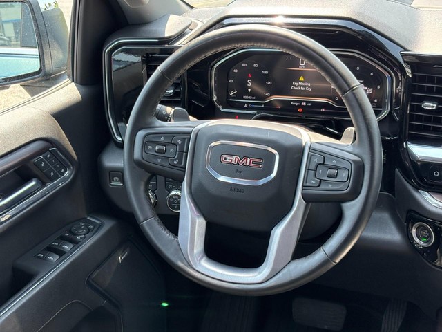 2024 GMC Sierra 1500 SLT - Photo 13