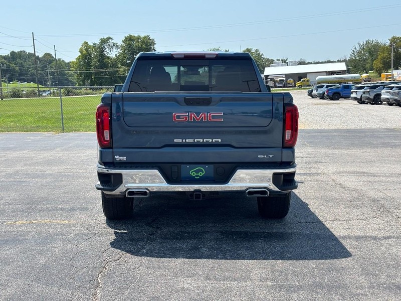 GMC Sierra 1500 Vehicle Full-screen Gallery Image 4