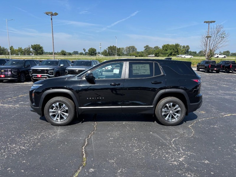 Chevrolet Equinox Vehicle Full-screen Gallery Image 2