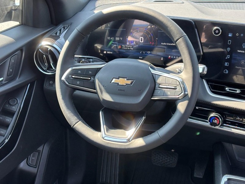 Chevrolet Equinox Vehicle Full-screen Gallery Image 7