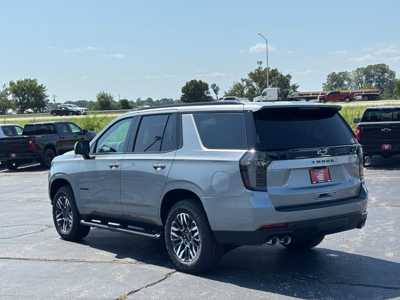 Chevrolet Tahoe Vehicle Full-screen Gallery Image 3