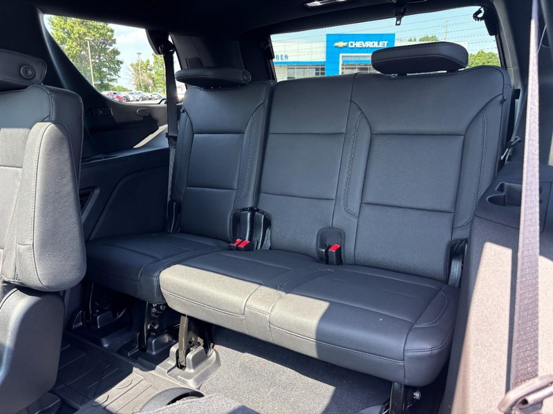 Chevrolet Tahoe Vehicle Full-screen Gallery Image 5