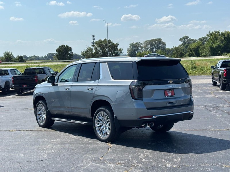 Chevrolet Tahoe Vehicle Full-screen Gallery Image 3