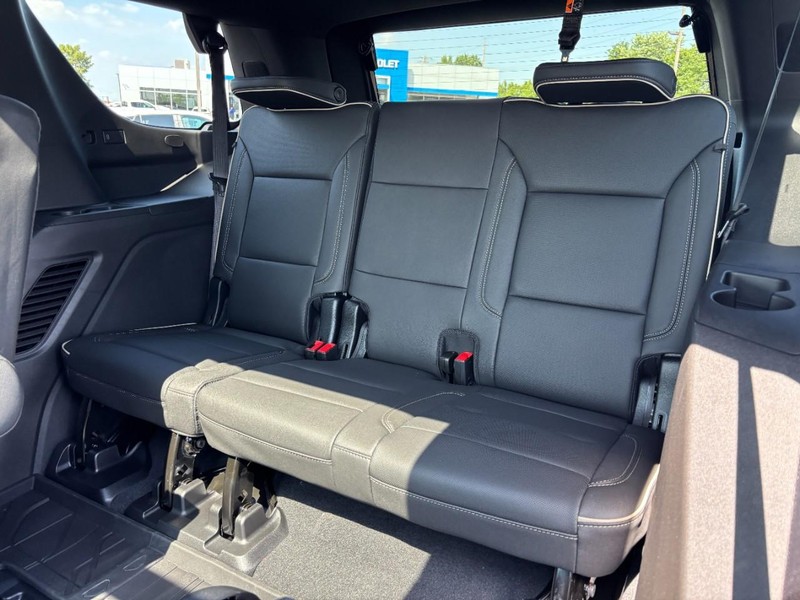 Chevrolet Tahoe Vehicle Full-screen Gallery Image 5