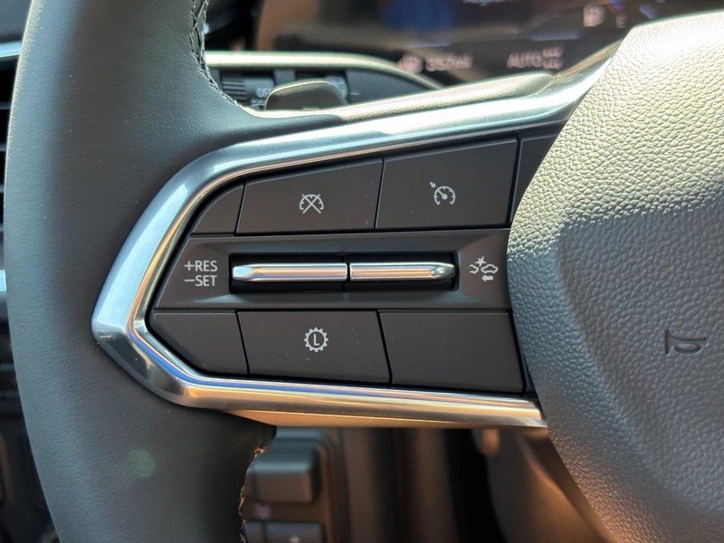 Chevrolet Tahoe Vehicle Full-screen Gallery Image 13