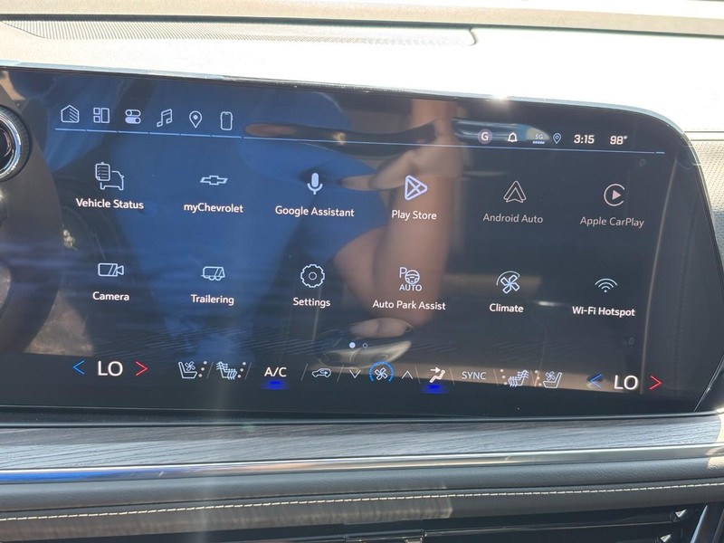 Chevrolet Tahoe Vehicle Full-screen Gallery Image 16