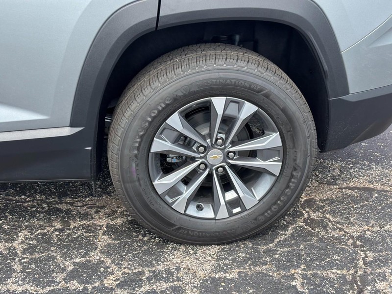 Chevrolet Equinox Vehicle Full-screen Gallery Image 4