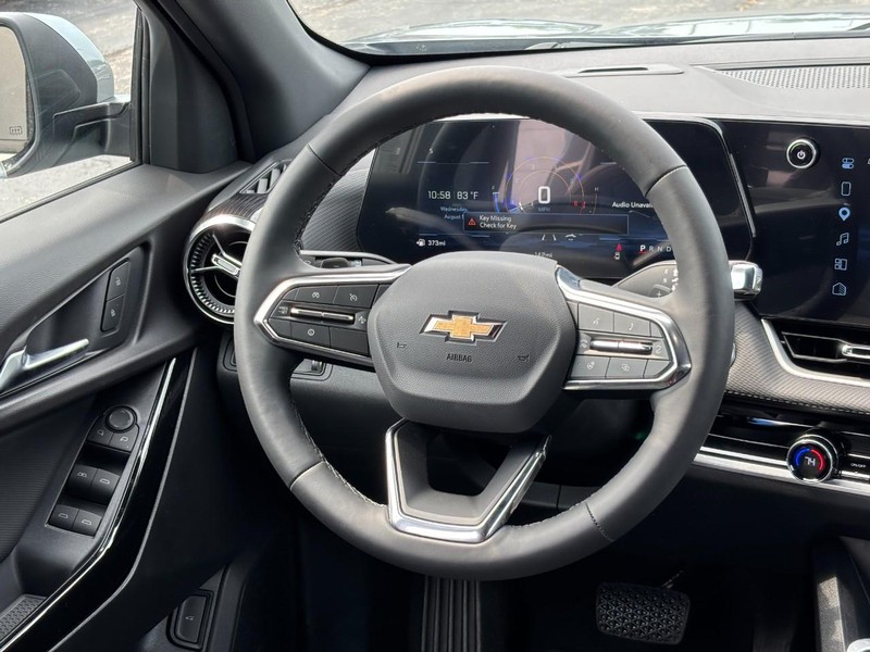 Chevrolet Equinox Vehicle Full-screen Gallery Image 7