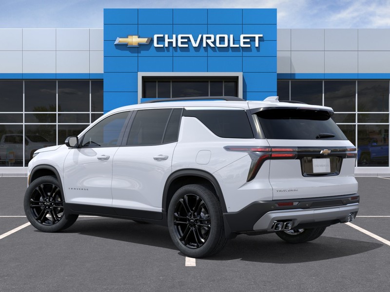 Chevrolet Traverse Vehicle Full-screen Gallery Image 3