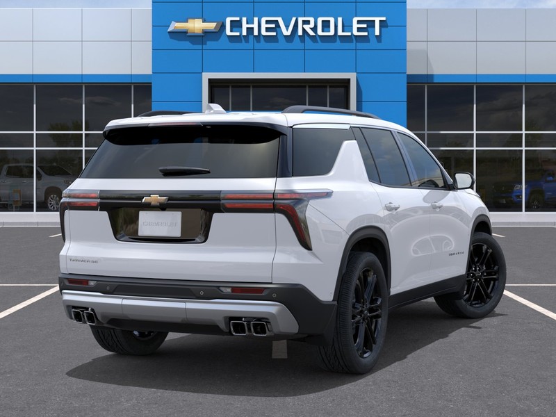 Chevrolet Traverse Vehicle Full-screen Gallery Image 4