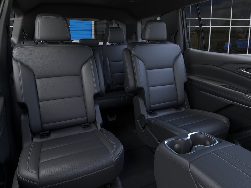 Chevrolet Traverse Vehicle Full-screen Gallery Image 17
