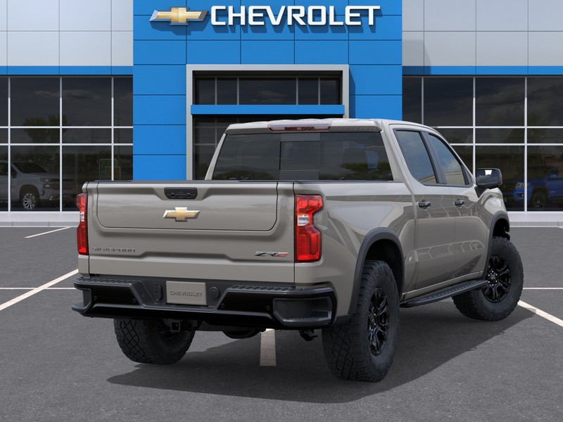 Chevrolet Silverado 1500 Vehicle Full-screen Gallery Image 4