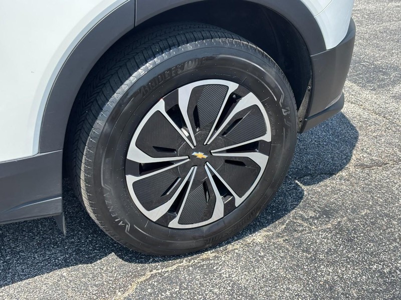 Chevrolet Blazer EV Vehicle Full-screen Gallery Image 09