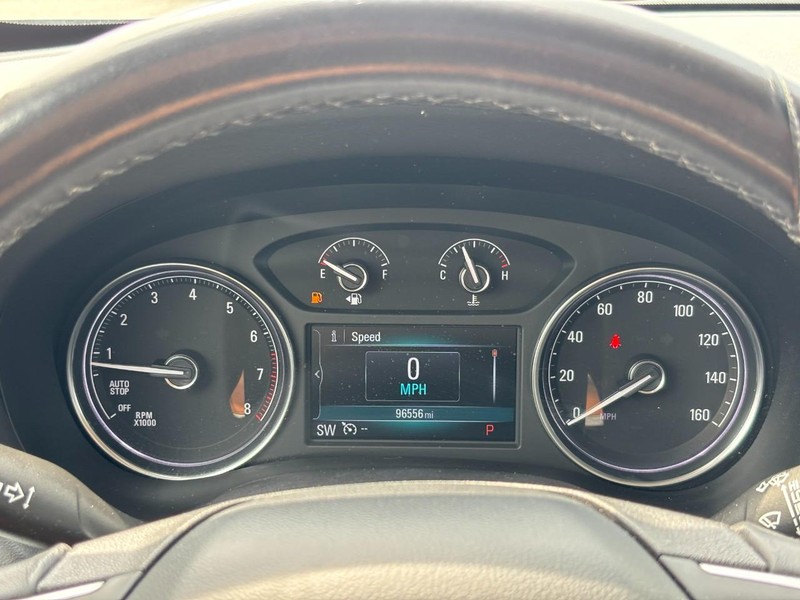 Buick Enclave Vehicle Full-screen Gallery Image 20