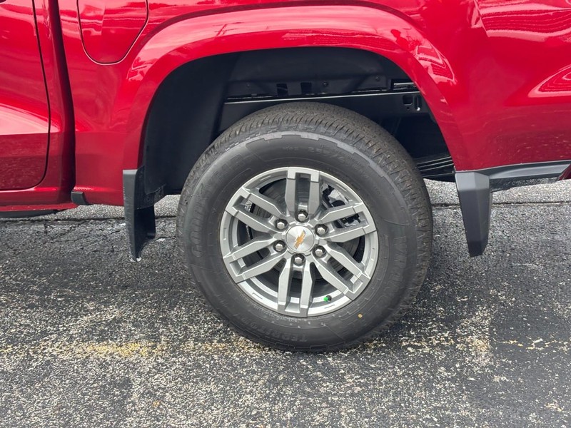 Chevrolet Colorado Vehicle Full-screen Gallery Image 4