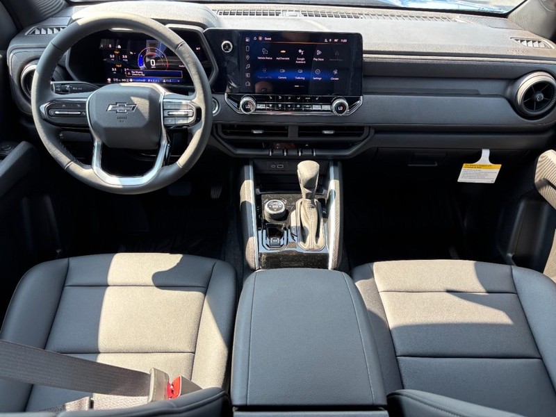 Chevrolet Colorado Vehicle Full-screen Gallery Image 6