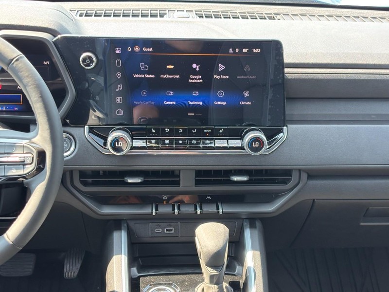Chevrolet Colorado Vehicle Full-screen Gallery Image 8