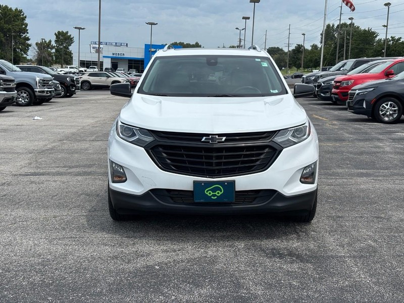 Chevrolet Equinox Vehicle Full-screen Gallery Image 8