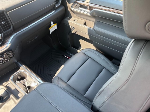 2026 Chevrolet Silverado 1500 LT - Photo 9