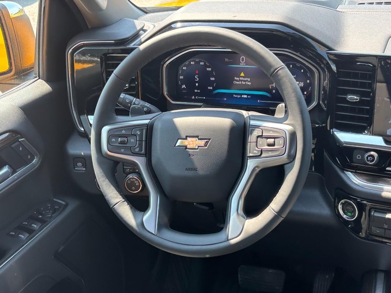 Chevrolet Silverado 1500 Vehicle Full-screen Gallery Image 7
