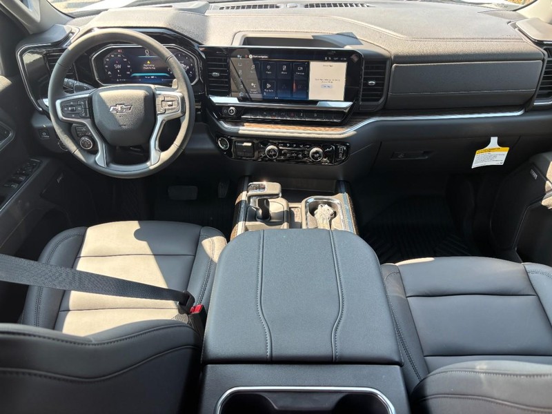 Chevrolet Silverado 1500 Vehicle Full-screen Gallery Image 6
