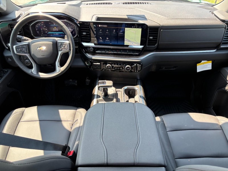 Chevrolet Silverado 1500 Vehicle Full-screen Gallery Image 6