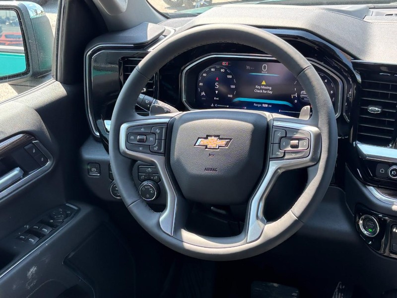 Chevrolet Silverado 1500 Vehicle Full-screen Gallery Image 7