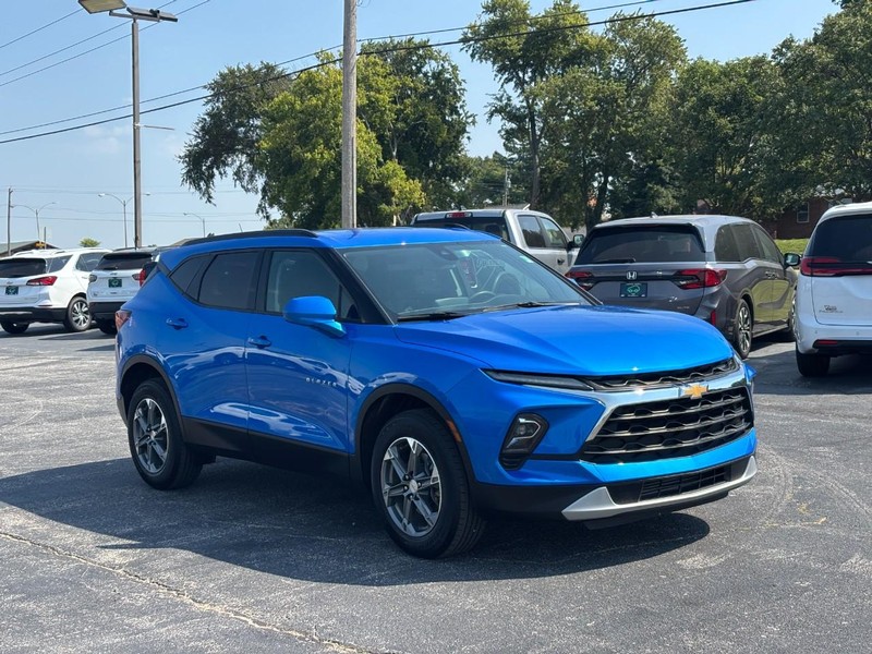 Chevrolet Blazer Vehicle Full-screen Gallery Image 7