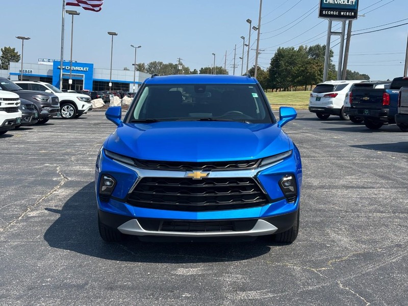 Chevrolet Blazer Vehicle Full-screen Gallery Image 8