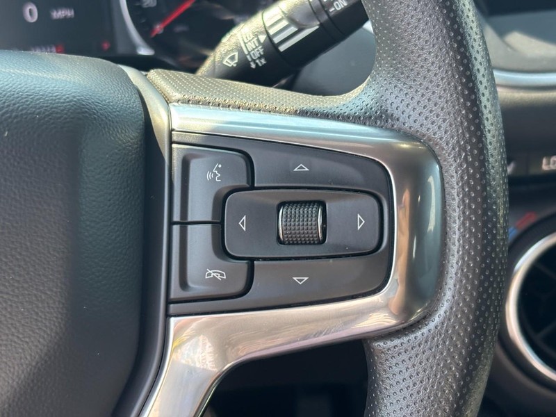 Chevrolet Blazer Vehicle Full-screen Gallery Image 18
